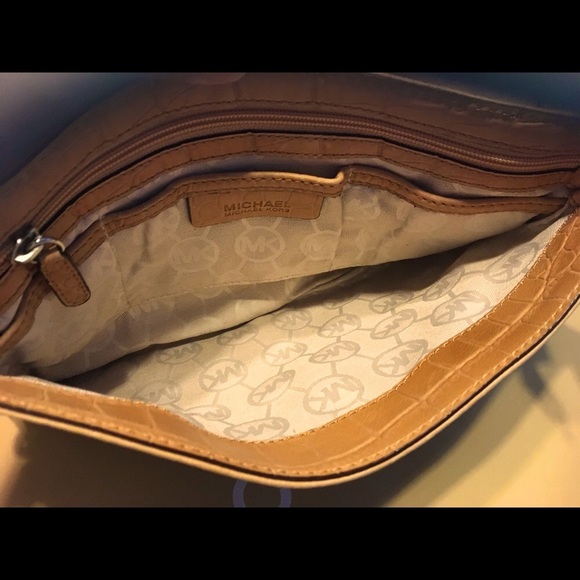 Michael Kors tanish/brown Leather Envelope Shoulder Bag - Picture 3 of 16